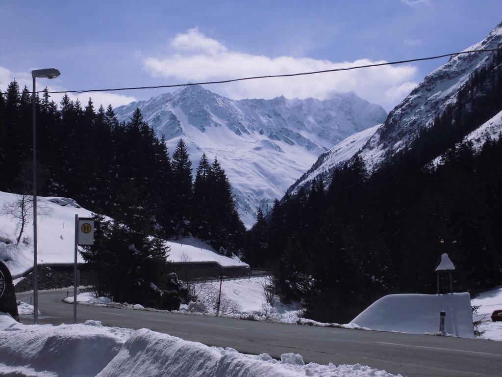 Готель Haus Waldheim Санкт-Леонгард-ім-Пітцталь Екстер'єр фото