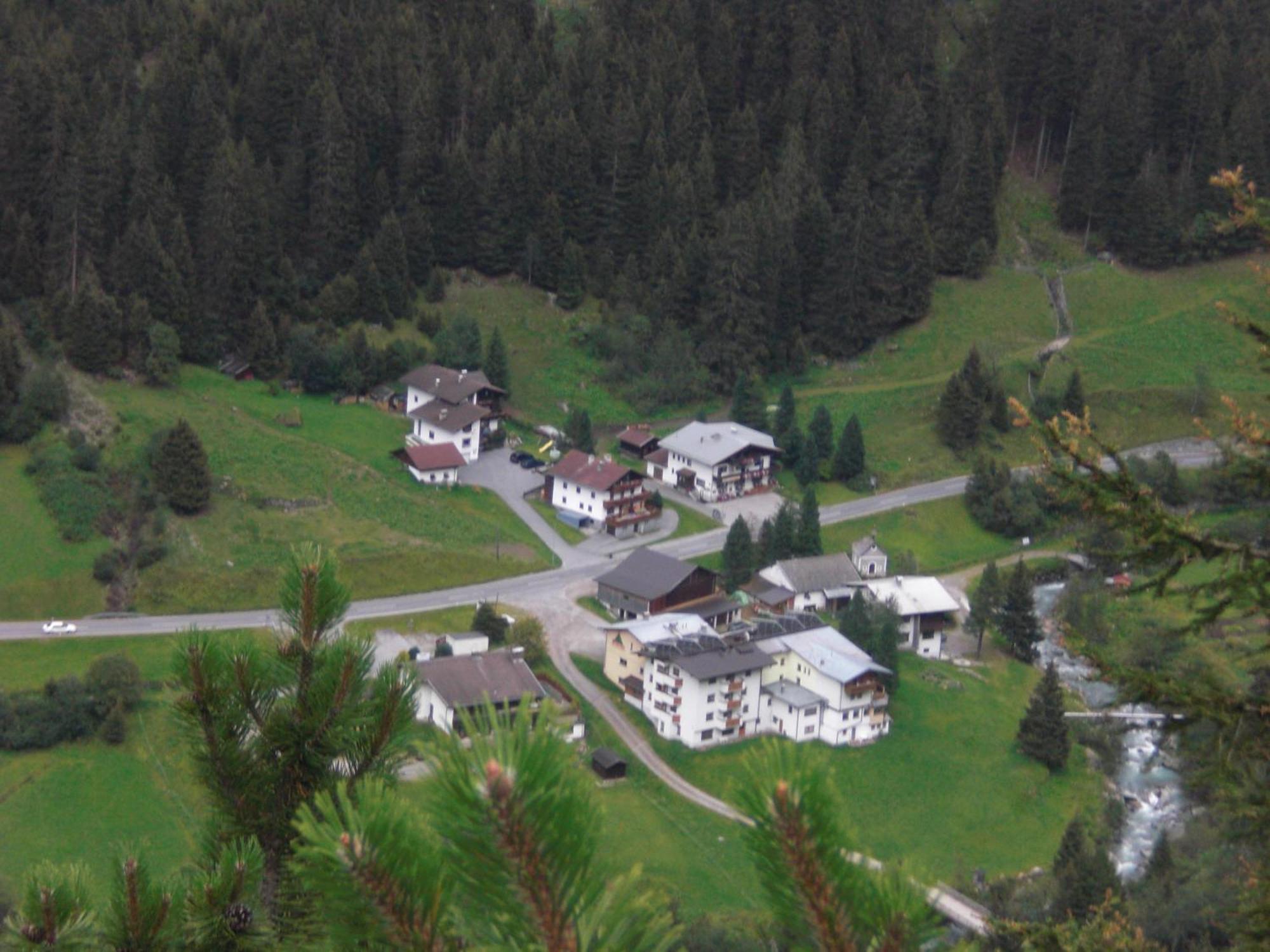 Готель Haus Waldheim Санкт-Леонгард-ім-Пітцталь Екстер'єр фото